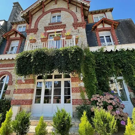 Le Grand Apartment *